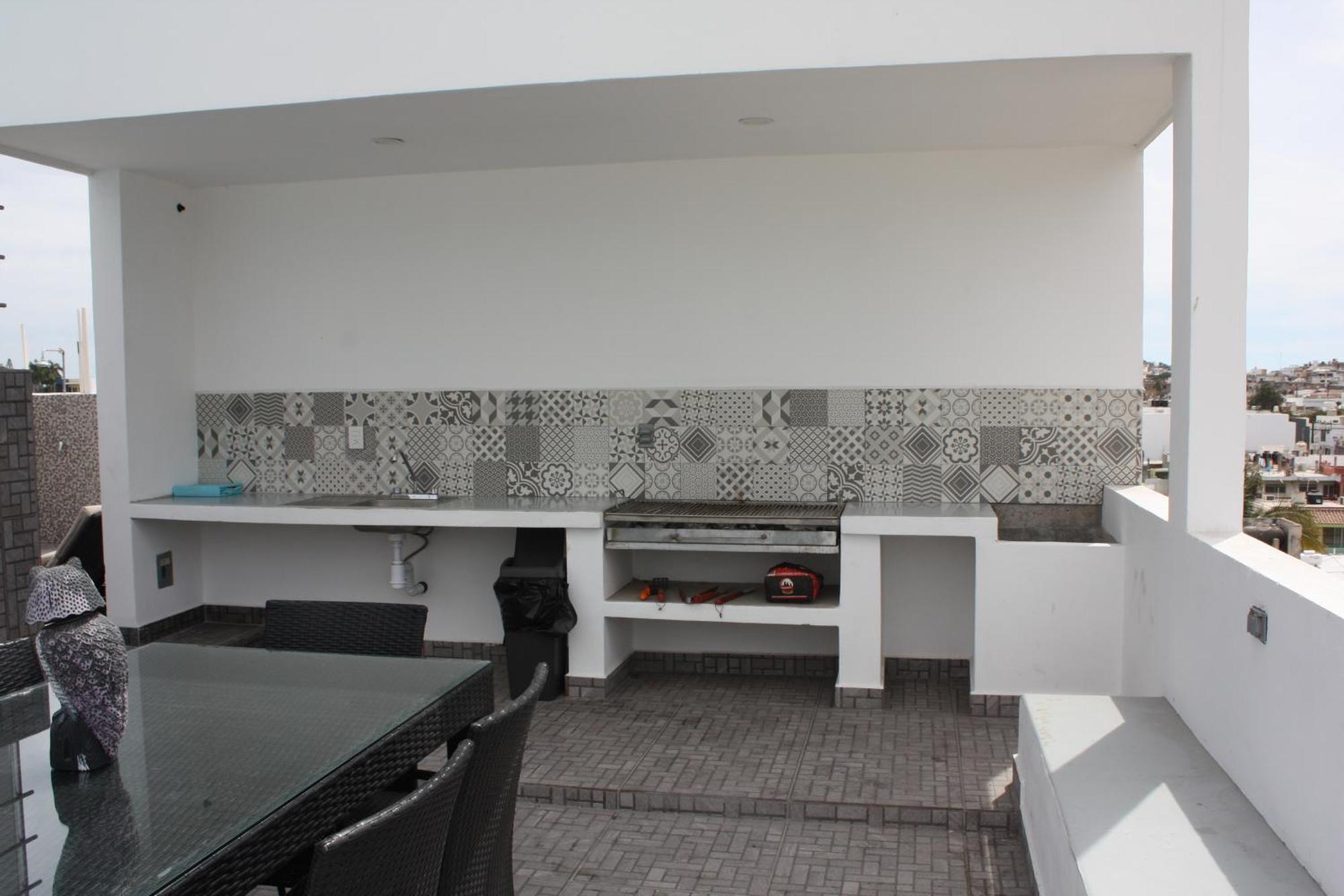 2Br/2Ba Condo 1 Block To Ocean! - Unit 3 Mazatlán Buitenkant foto